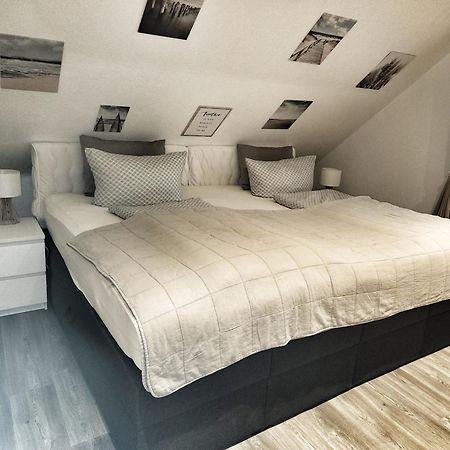 Nordsee Anker Unsere Moderne 87 Qm Ferienwohnung Mit Zwei Schlafzimmer In Norden Ortsteil Ostermarsch Εξωτερικό φωτογραφία