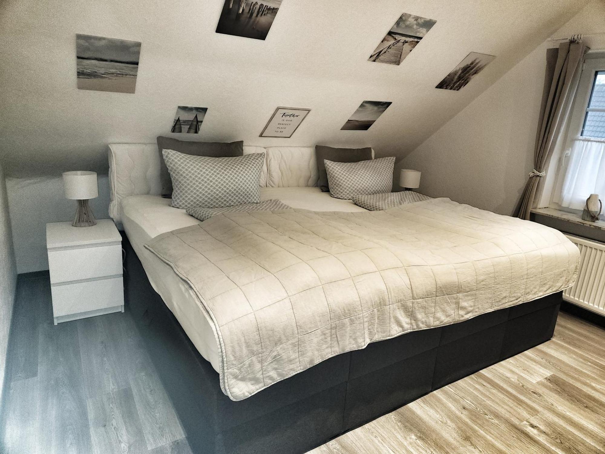 Nordsee Anker Unsere Moderne 87 Qm Ferienwohnung Mit Zwei Schlafzimmer In Norden Ortsteil Ostermarsch Εξωτερικό φωτογραφία
